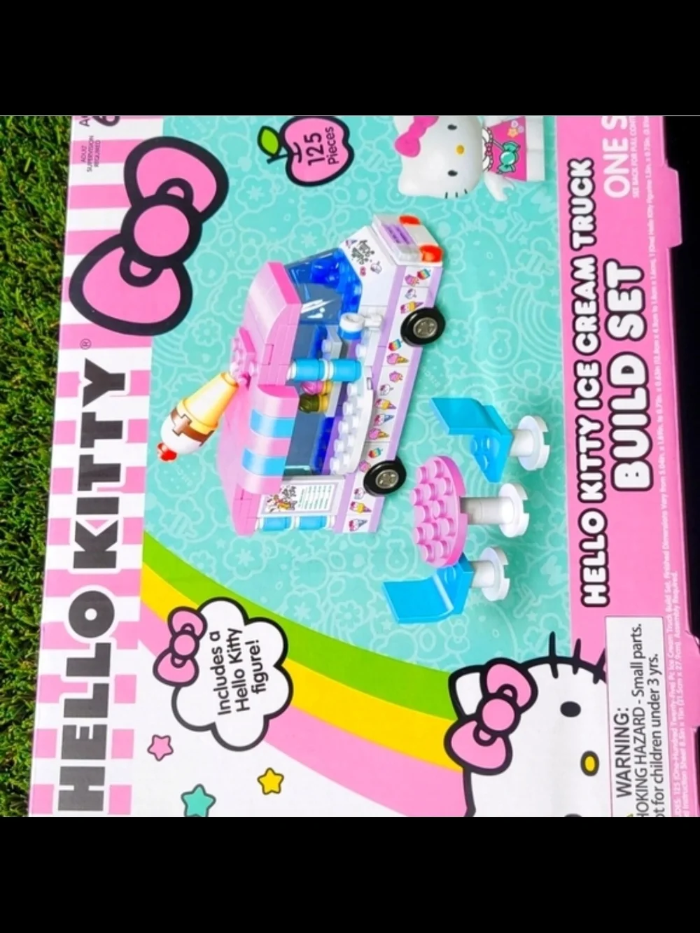 Hello Kitty Pink and Blue Ice Cream Truck Build Set